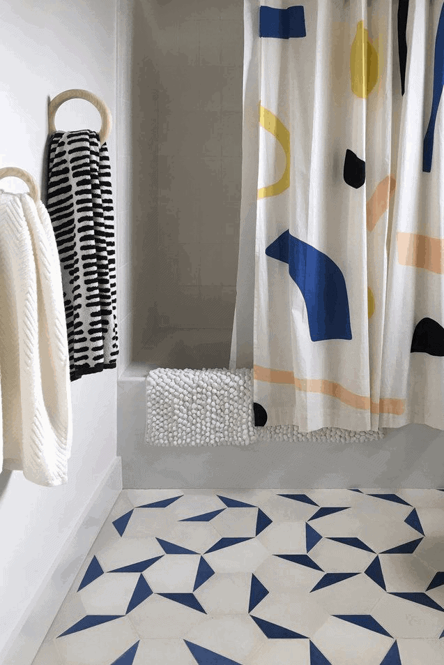 Bathroom Decor Idea: Colorful shower curtain