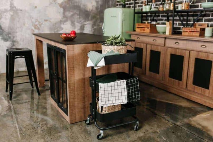 Rolling Cart Offers Effortless Food Storage  for Food Storage