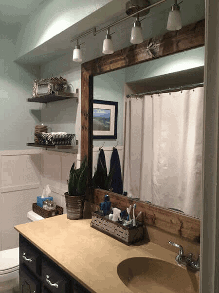 Bathroom Decor Idea: Tracked Lighting