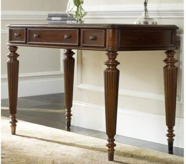 Furniture on legs work in a small space - Design tips