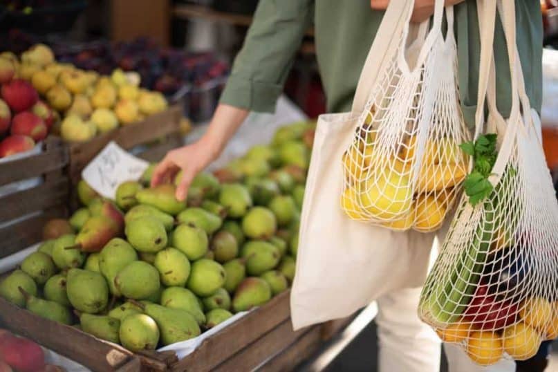  T-shirt grocery shopping bag