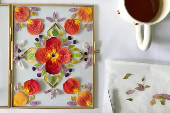 Dried flower artwork in easy DIY projects