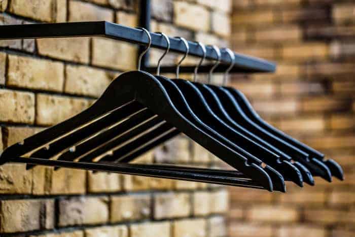 Use the appropriate hanger in your wardrobe
