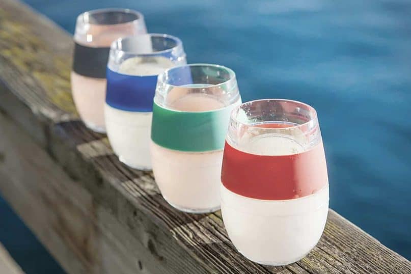 Stemless wine glasses freezes