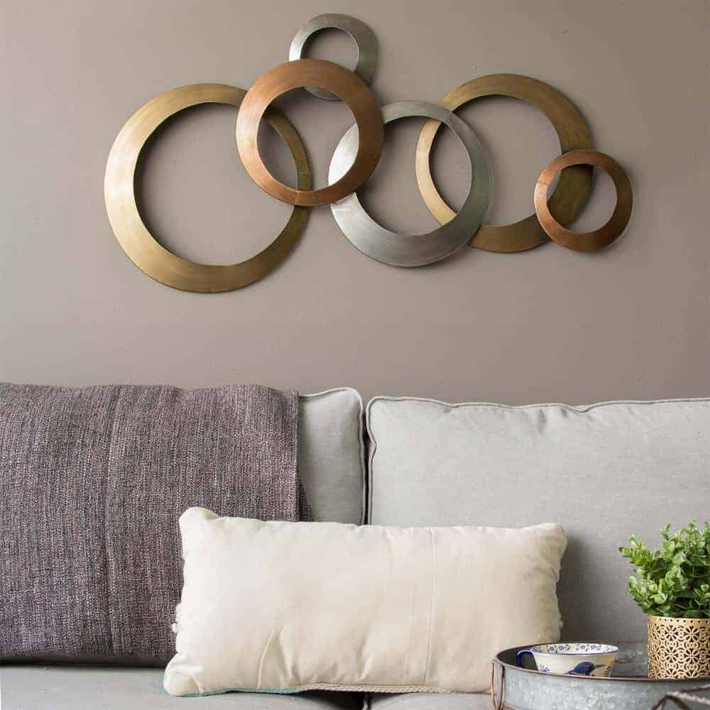 Metal looks natural in Home Decoration