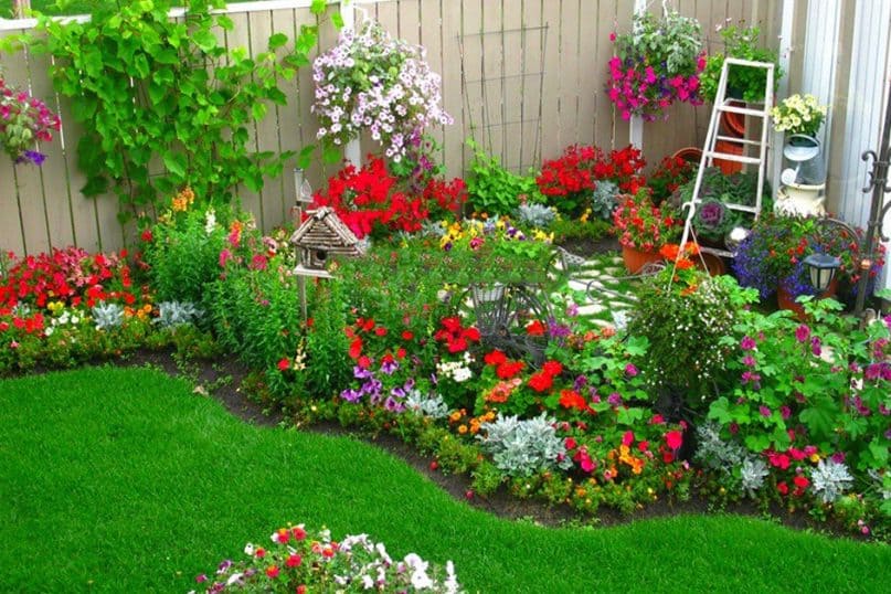 40 Small Garden Landscaping Ideas That you Must Take Note!