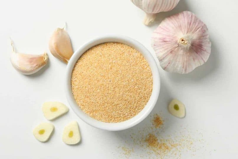 Garlic powder raises your heart rate.