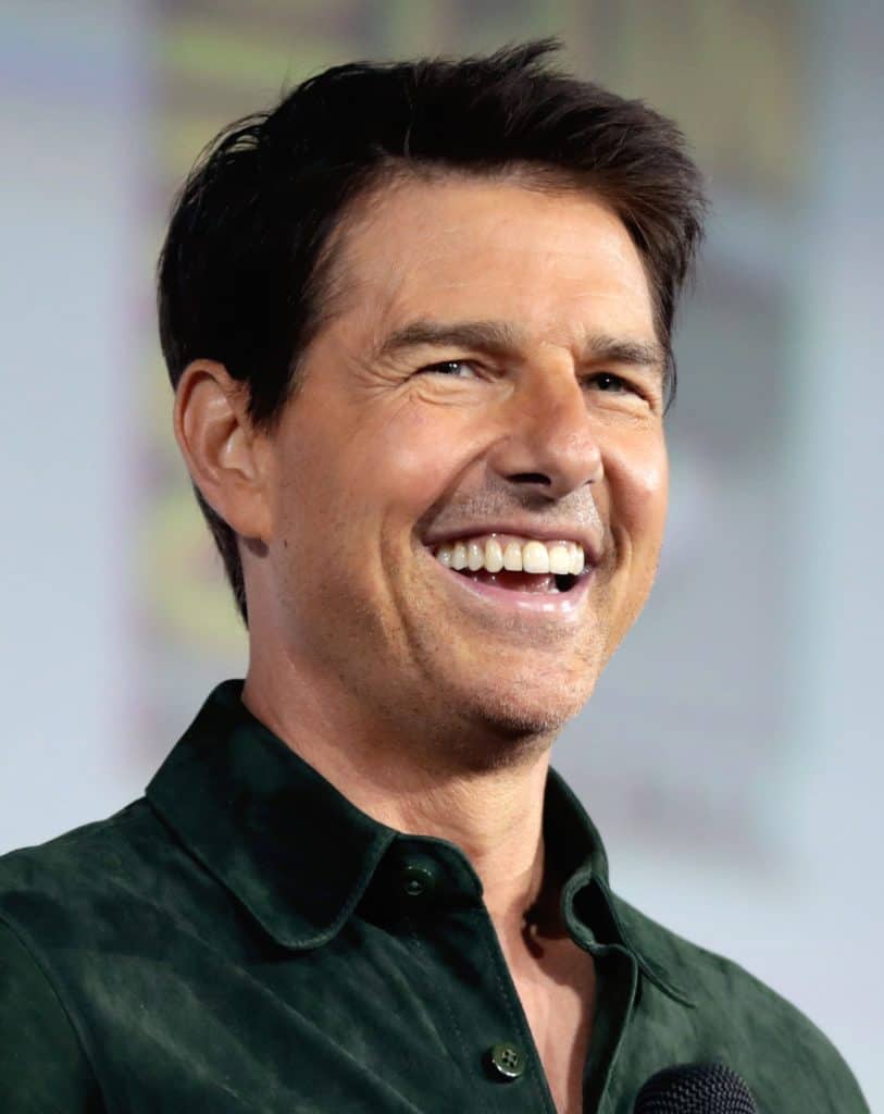 Tom Cruise's asymmetrical face