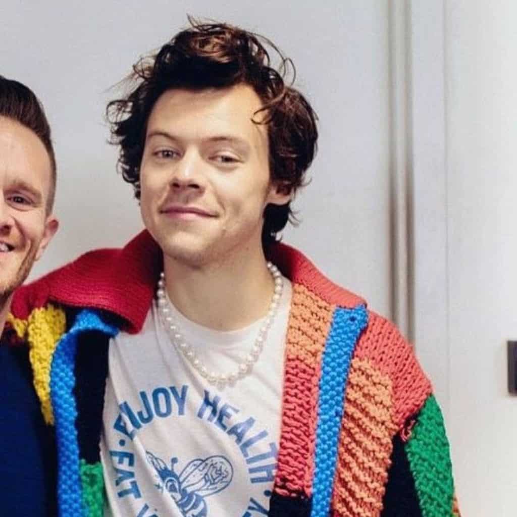 Harry Styles loves to knit